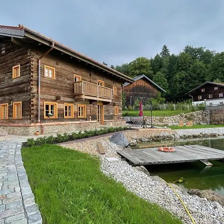 Villa Rehberg14 *